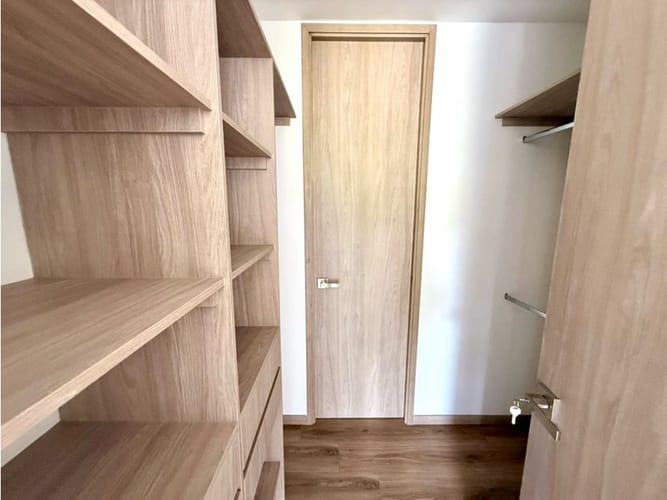 Apartamento en venta en Llano Grande, Envigado · foto 7 de 9