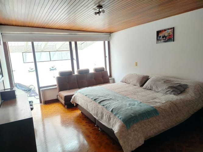 Casa de 6 alcobas en venta en Chicó Navarra, Bogotá, 612 m² · foto 18 de 23