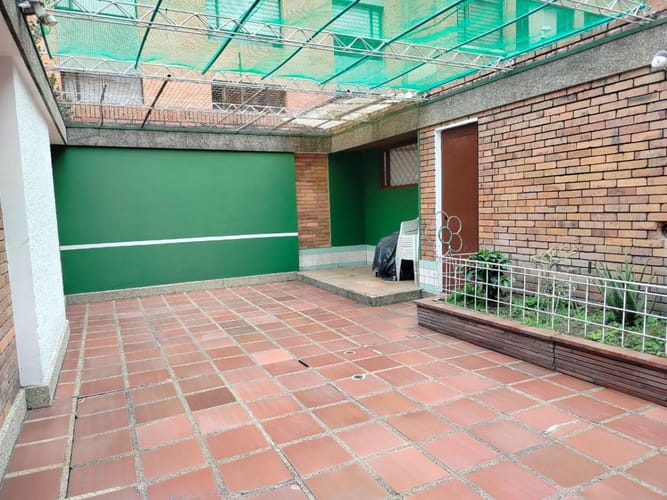 Casa de 6 alcobas en venta en Chicó Navarra, Bogotá, 612 m² · foto 22 de 23