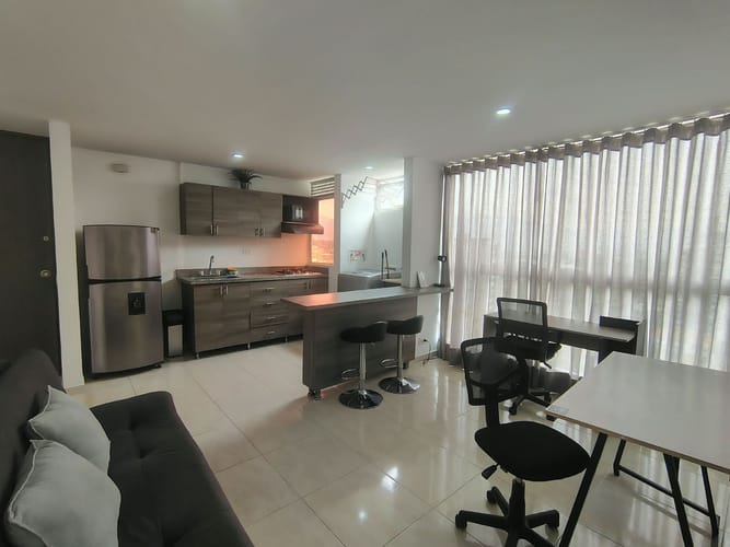 Apartamento de 1 alcoba en arriendo en El Poblado, Medellín, 39 m² · foto 3 de 13