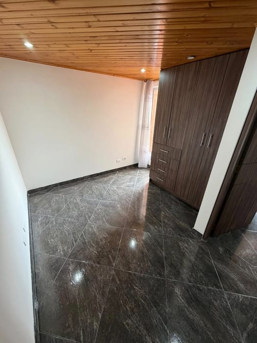 Apartamento de 3 alcobas en venta en Suba Salitre, Bogotá, 54 m² · foto 3 de 11
