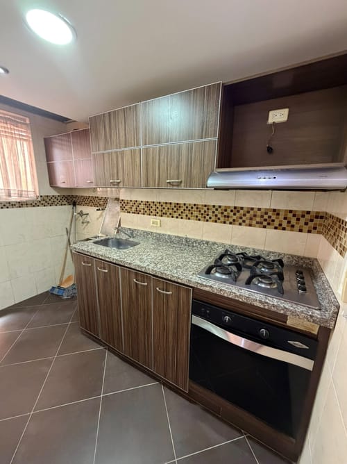 Apartamento de 3 alcobas en venta en Suba Salitre, Bogotá, 54 m² · foto 2 de 11