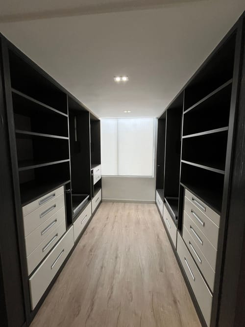 Apartamento de 6 alcobas en venta en La Calleja, Bogotá, 244 m² · foto 9 de 24
