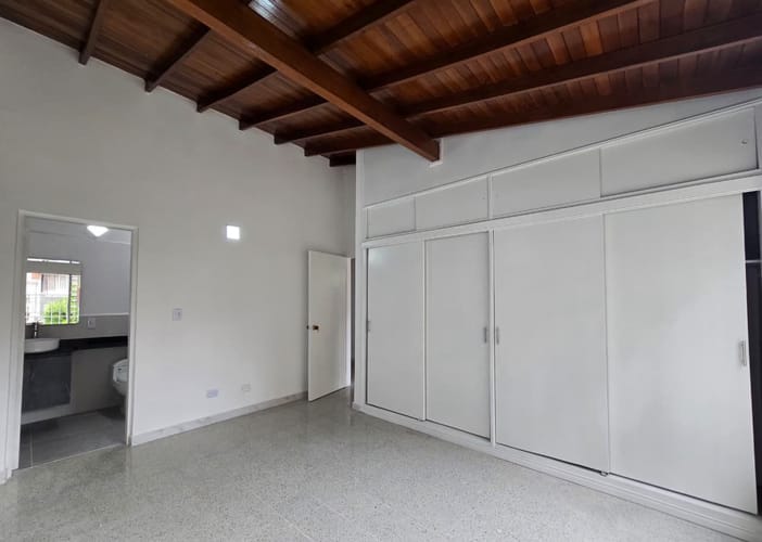 Oficina en arriendo en Belén, Medellín, 210 m² · foto 15 de 19