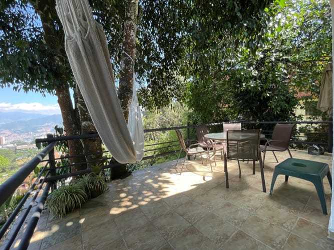 Casa de 5 alcobas en venta en Los Balsos, Medellín, 261 m² · foto 19 de 24