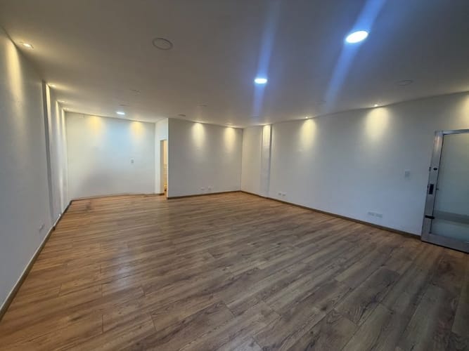 Local en arriendo en Suramericana, Medellín, 45 m² · foto 3 de 8