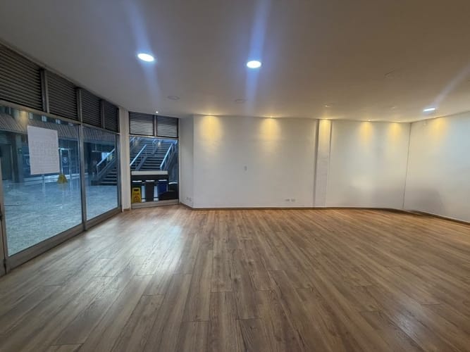 Local en venta en Suramericana, Medellín, 45 m² · foto 4 de 8