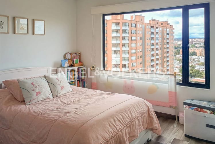 Apartamento de 3 alcobas en venta en Lagos De Cordoba, Bogotá, 155 m² · foto 12 de 19