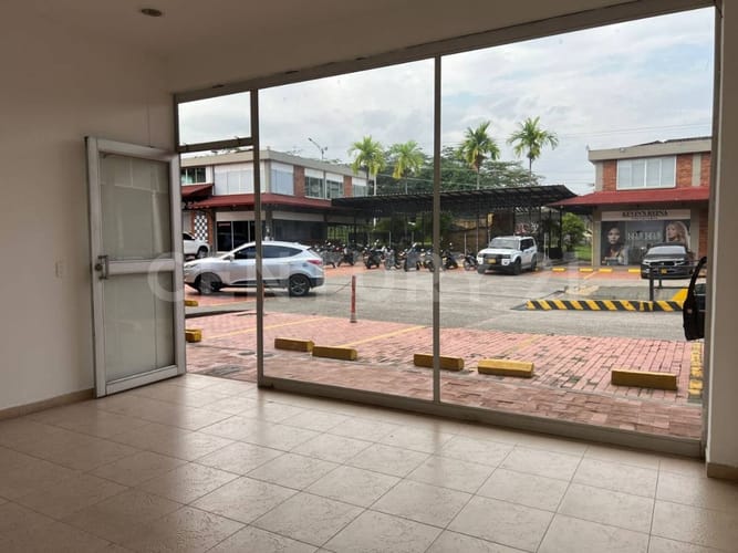 Local en arriendo en Refugio, Villavicencio, 19 m² · foto 2 de 8