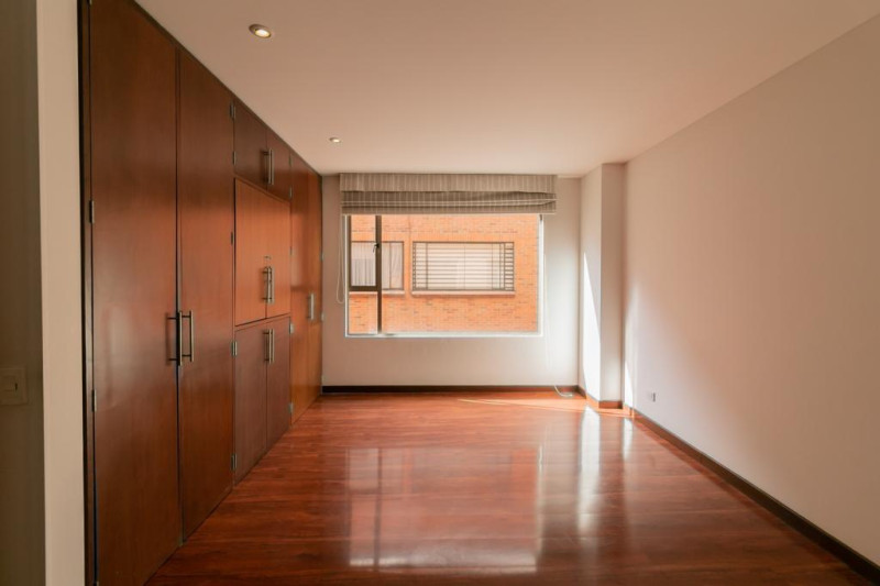 Apartamento en venta en Santa Barbara Occidental, Bogotá · foto 4 de 23