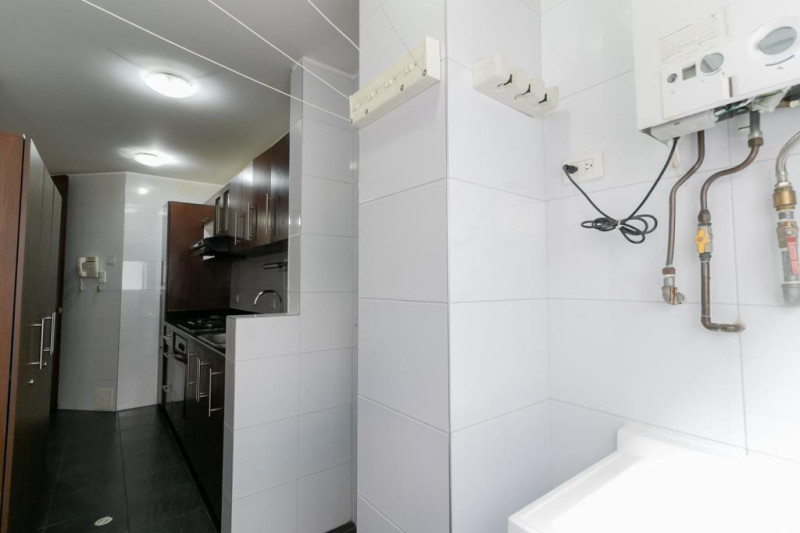 Apartamento en venta en Santa Barbara Occidental, Bogotá · foto 7 de 23