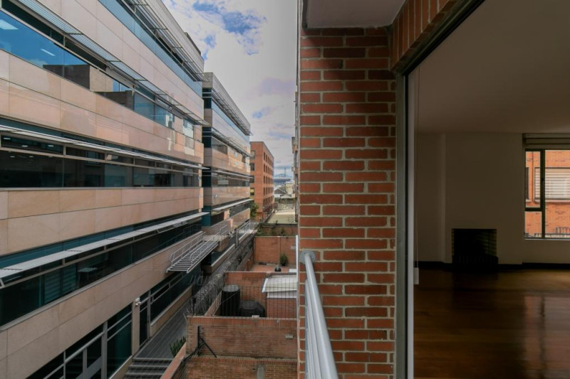 Apartamento en venta en Santa Barbara Occidental, Bogotá · foto 12 de 23
