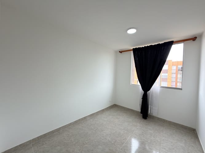Apartamento de 3 alcobas en venta en Conjunto Residencial Tarento, Madrid, 65 m² · foto 9 de 17