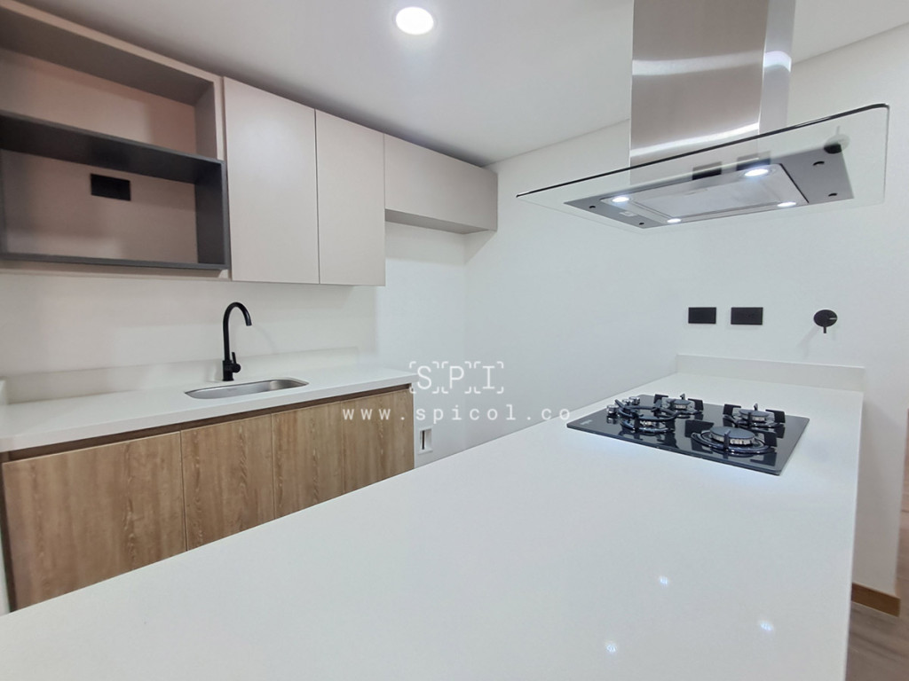 Apartamento en arriendo en Las Palmas, Medellín · foto 2 de 14
