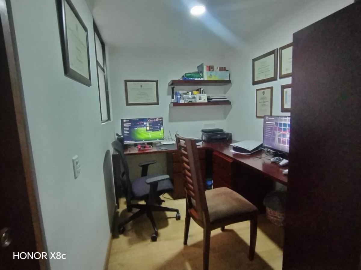 Apartamento en venta en Alhambra, Bogotá · foto 8 de 17