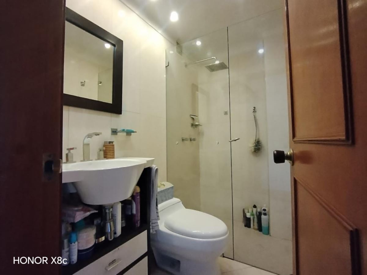 Apartamento en venta en Alhambra, Bogotá · foto 13 de 17