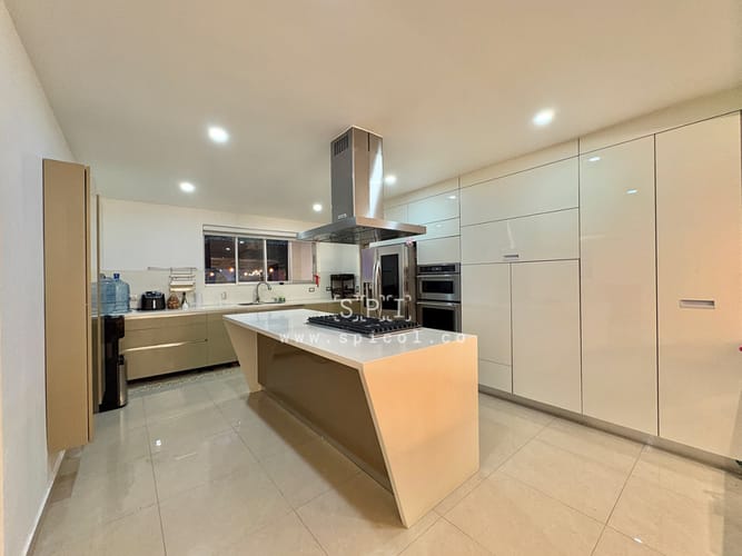 Casa de 4 alcobas en venta en El Tesoro, Medellín, 450 m² · foto 10 de 24