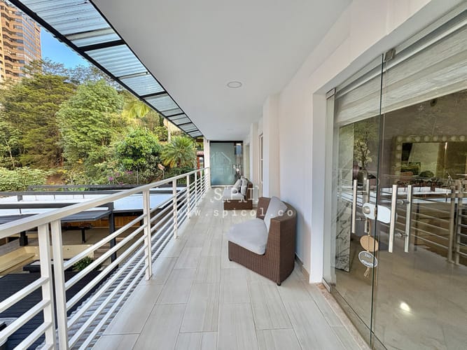 Casa de 4 alcobas en venta en El Tesoro, Medellín, 450 m² · foto 18 de 24