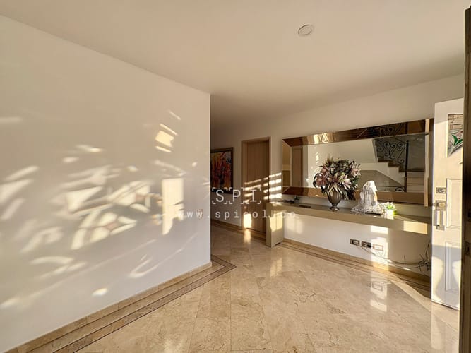 Casa de 4 alcobas en venta en El Tesoro, Medellín, 450 m² · foto 23 de 24