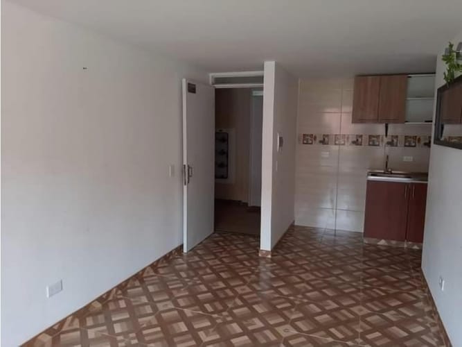 Apartamento de 3 alcobas en venta en La Prosperidad, Madrid, 55 m² · foto 3 de 15