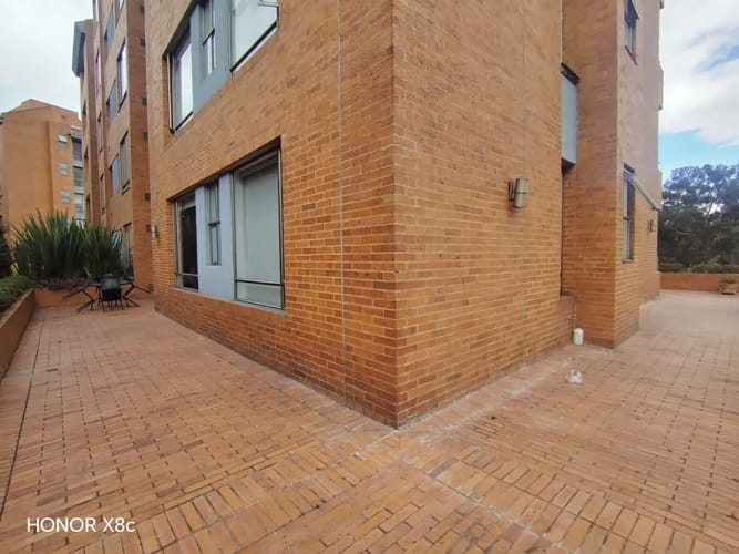 Apartamento de 3 alcobas en venta en Cerros De Suba, Bogotá, 192 m² · foto 10 de 24