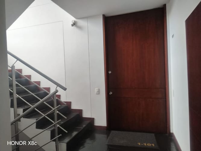 Apartamento de 3 alcobas en venta en Cerros De Suba, Bogotá, 192 m² · foto 14 de 24
