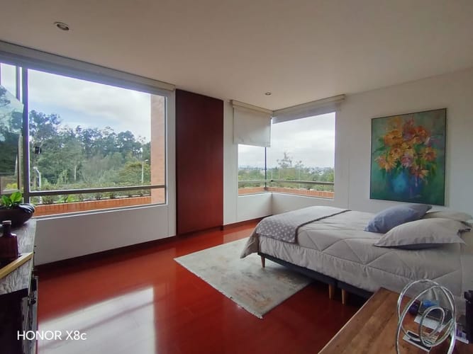 Apartamento de 3 alcobas en venta en Cerros De Suba, Bogotá, 192 m² · foto 16 de 24