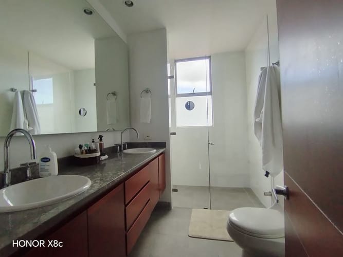 Apartamento de 3 alcobas en venta en Cerros De Suba, Bogotá, 192 m² · foto 17 de 24