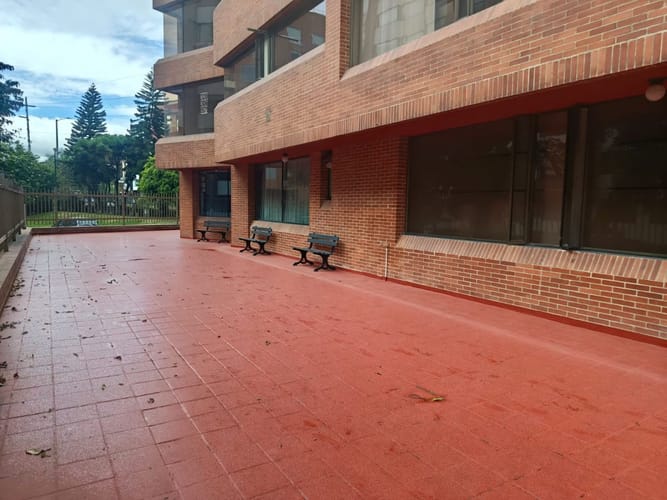 Apartamento de 3 alcobas en venta en Santa Barbara, Bogotá, 124 m² · foto 13 de 14
