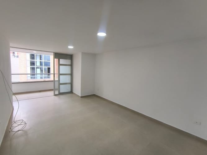 Apartamento de 2 alcobas en venta en San Joaquin, Sabaneta, 63 m² · foto 2 de 24