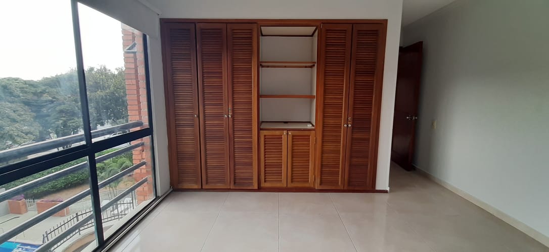 Apartamento de 3 alcobas en venta en El Ingenio, Cali, 128 m² · foto 8 de 24