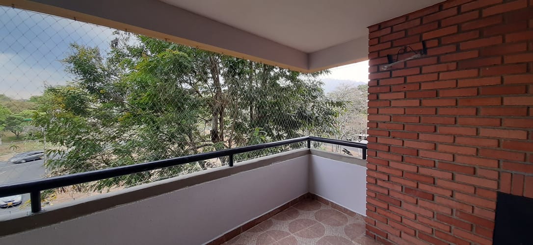 Apartamento de 3 alcobas en venta en El Ingenio, Cali, 128 m² · foto 2 de 24