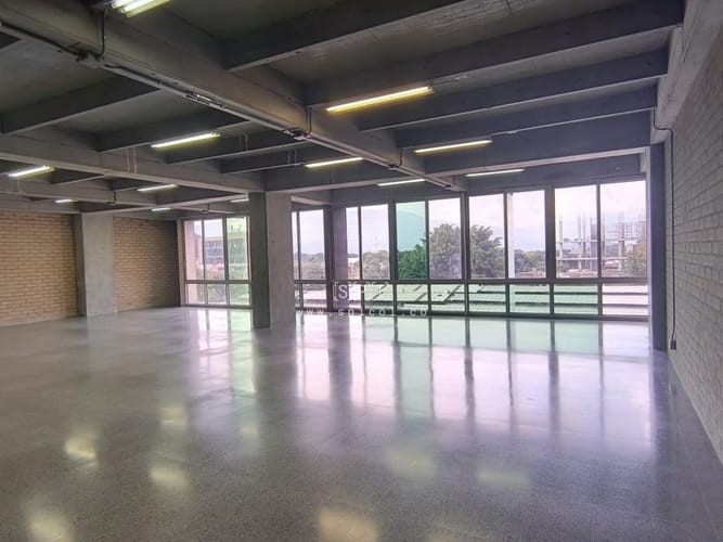 Local en arriendo en Guayabal, Medellín, 350 m² · foto 4 de 12