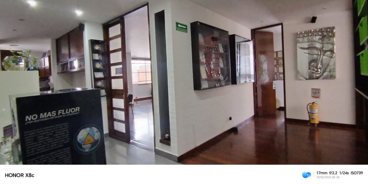 Apartamento en venta en Chicó Navarra, Bogotá · foto 3 de 24