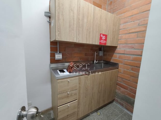 Local en arriendo en San Pablo Guayabal, Medellín, 231 m² · foto 3 de 9