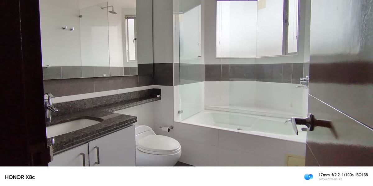 Apartamento en venta en Chicó Navarra, Bogotá · foto 13 de 24