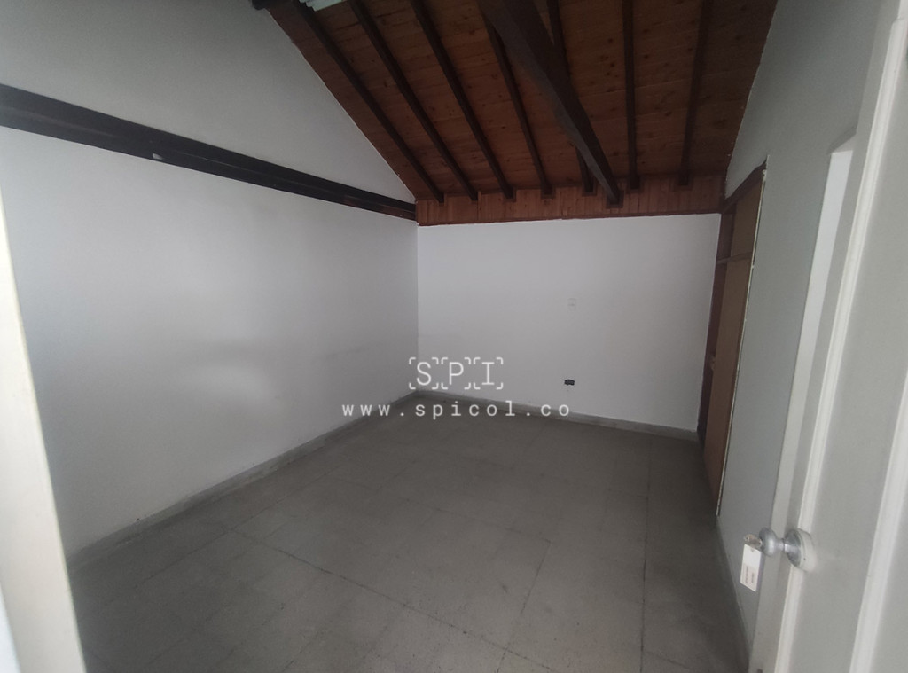 Casa en arriendo en Prado, Medellín · foto 17 de 22