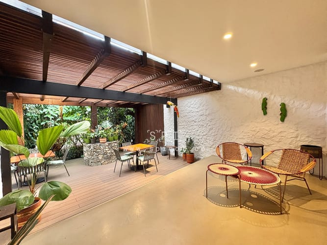 Casa de 6 alcobas en venta en Provenza, Medellín, 523 m² · foto 2 de 21
