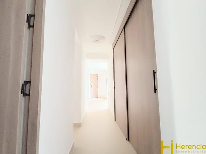 Apartamento de 3 alcobas en arriendo en Loma De Los Bernal, Medellín, 82 m² · foto 16 de 24
