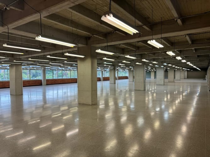 Local en arriendo en San Pablo Guayabal, Medellín, 1165 m² · foto 7 de 14