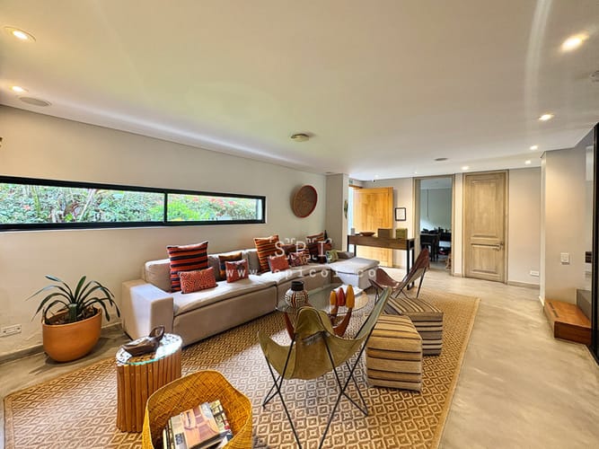Casa de 7 alcobas en venta en Provenza, Medellín, 466 m² · foto 4 de 24