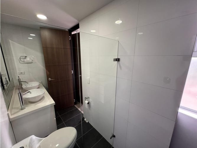 Apartamento de 2 alcobas en arriendo en Loma De San Jose, Sabaneta, 80 m² · foto 8 de 18