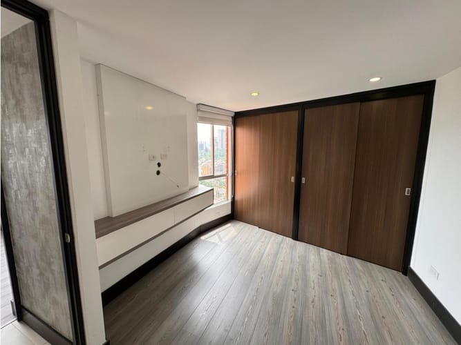 Apartamento de 2 alcobas en arriendo en Loma De San Jose, Sabaneta, 80 m² · foto 9 de 18
