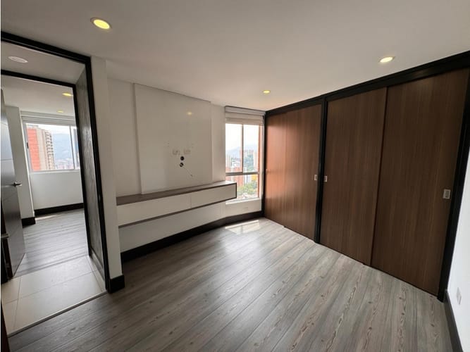 Apartamento de 2 alcobas en arriendo en Loma De San Jose, Sabaneta, 80 m² · foto 13 de 18