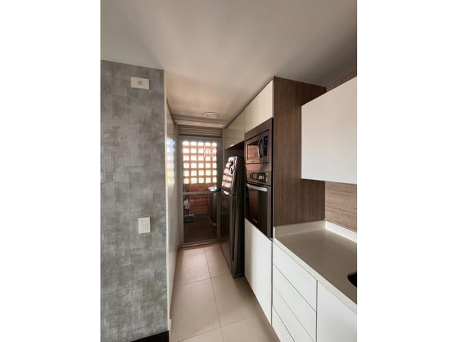 Apartamento de 2 alcobas en arriendo en Loma De San Jose, Sabaneta, 80 m² · foto 17 de 18