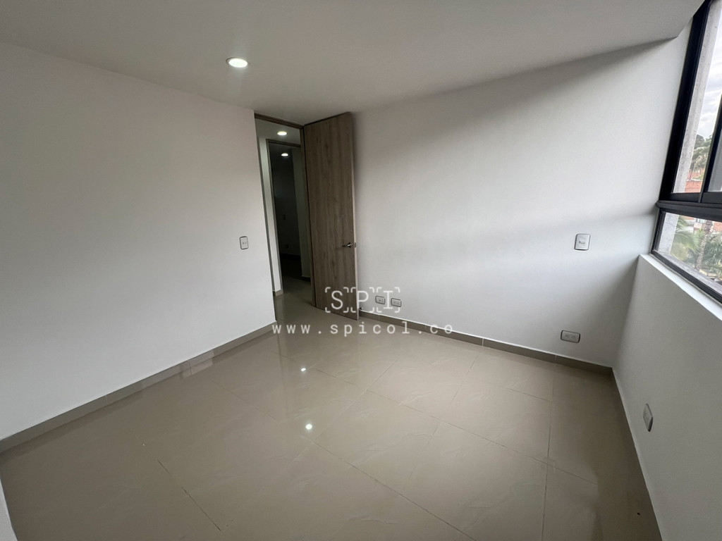Apartamento en venta en La Almeria, Medellín · foto 10 de 14