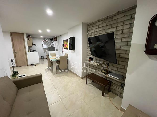 Apartamento de 3 alcobas en venta en San Javier No.2, Medellín, 78 m² · foto 2 de 19