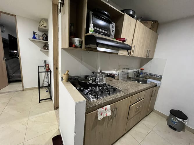 Apartamento de 3 alcobas en venta en San Javier No.2, Medellín, 78 m² · foto 4 de 19
