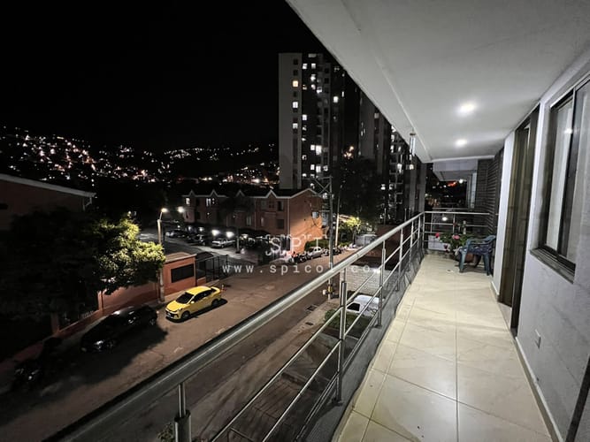 Apartamento de 3 alcobas en venta en San Javier No.2, Medellín, 78 m² · foto 7 de 19