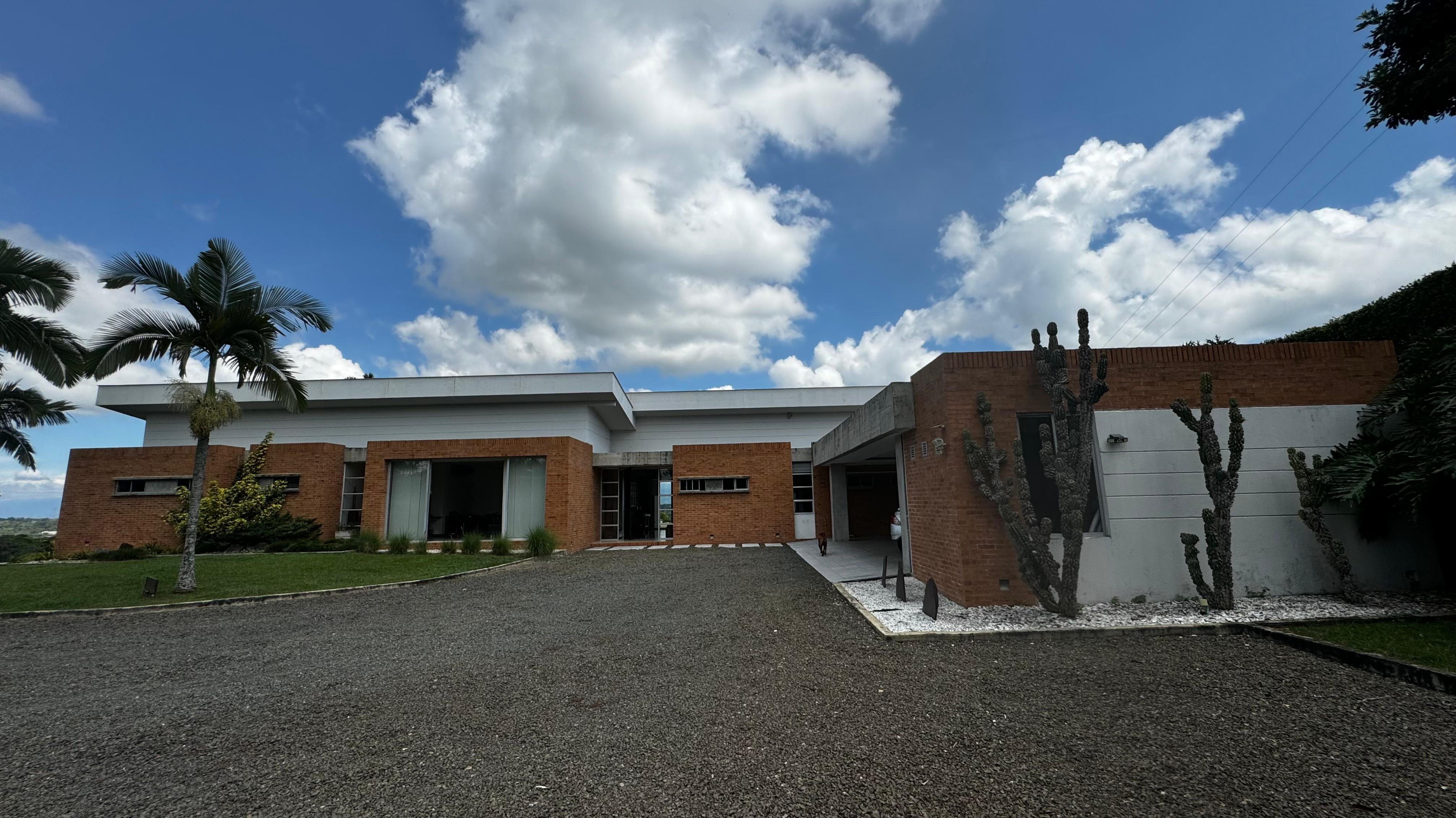 Casa en venta en Cerritos, Pereira · foto 3 de 15